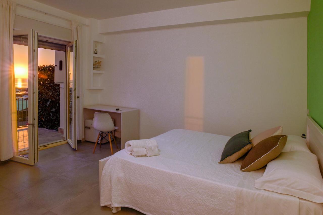 Quasi In Porto Bed & Breakfast อากรอโปลี ภายนอก รูปภาพ
